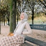 Dian Ayu Instagram - Alhamdulillahh ini yang ke dua kalinyaa aku ke Paris.. tapi jadi yang pertama bisa explore kotanyaa karena dulu ikut tour guide yg memang harus buru2 karena ngejar banyak negara.. Semakin di explore memang Paris itu romatis seperti kata orang orang.. romantis gak melulu harus sama pasangan yaa.. sama sahabat kayak aku kemarin pun masih terasa romantis, tentunya dengan versi yang unik 🤣🤣🤣 Foto ciamik aku ini dari @go.plus 😍 Thank youuu @musagunawan , kak @akudiperancis 🤍 Paris, France