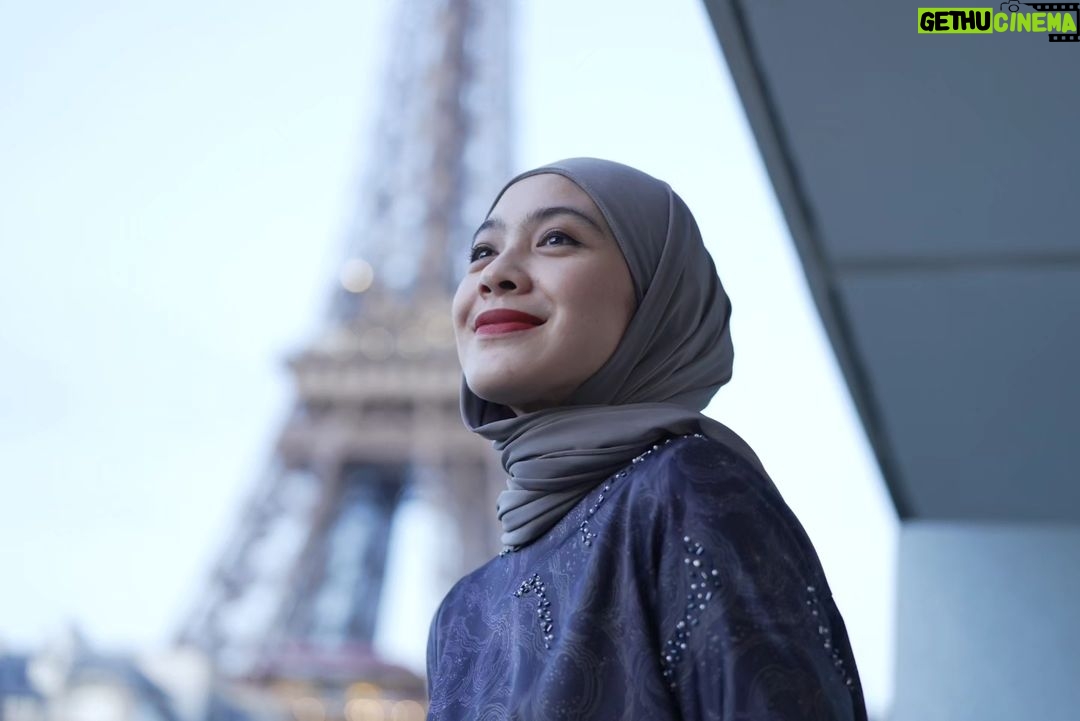 Dian Ayu Instagram - Allah punya banyak rahasia dan rencana.. kita hanya bisa menjalani dan mengusahakan.. Alhamdulillaah ya Allah .. Laa hawla wala kuwwata illa billah β€οΈ π @kamiidea π· @ratnagalih π«° Paris, France