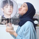 Dian Ayu Instagram - Haduh masih zaman ya isi pulsa buat nelpon customer service kalau lagi bingung karena ada kendala transaksi di BRI? Kaya aku dong udah bestie banget sama CS BRI karena pake BRImo. Kalau ada kendala tinggal sat set telpon mereka dari fitur Contact BRI bebas pulsa di BRImo! Gampang dan bebas pulsa yeoreobun, sampai sering banget curhat tentang kehidupan yang berat ini 🥹 Ups! Berchandea Berchandeaaaa 🤣 @bankbri_id #ContactBRI #Sabrina #BRIEdukasi #SemuaPakaiBRImo
