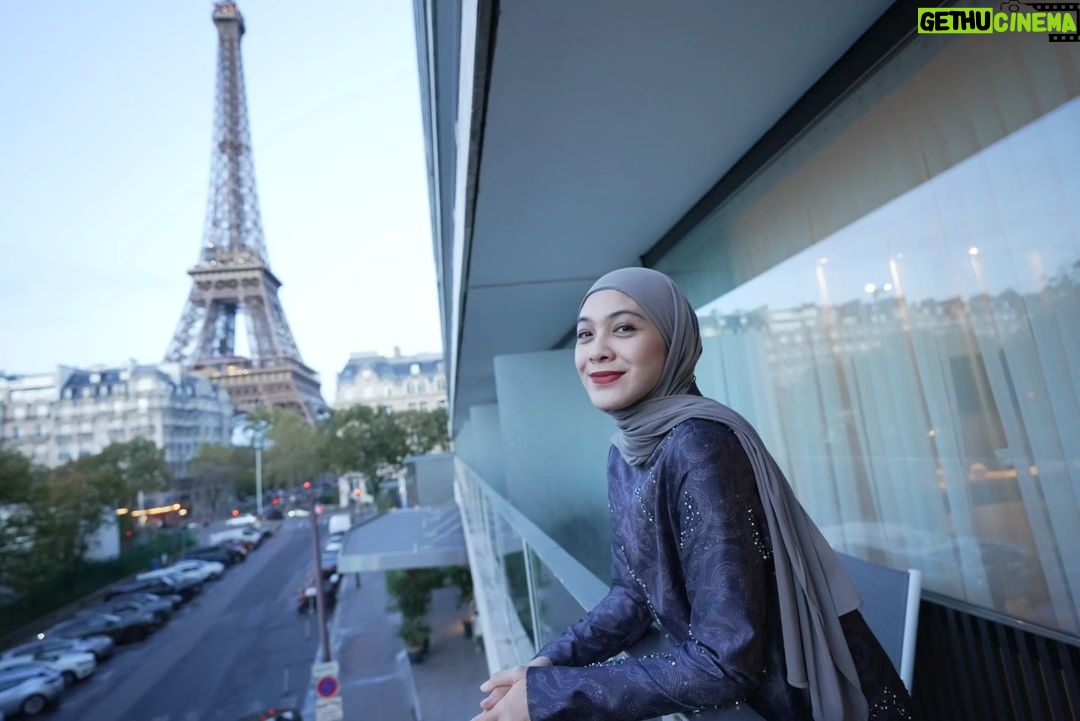 Dian Ayu Instagram - Allah punya banyak rahasia dan rencana.. kita hanya bisa menjalani dan mengusahakan.. Alhamdulillaah ya Allah .. Laa hawla wala kuwwata illa billah β€οΈ π @kamiidea π· @ratnagalih π«° Paris, France