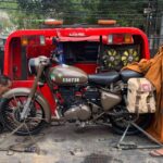 Dian Ayu Instagram - Alhamdulillah, Jumat minggu lalu saya dan @dianayulestari berangkat ke Bali dan bertemu langsung dengan pemenang lelang motor untuk melakukan serah terima kendaraan dan berkas-berkas.. . . Hasil lelang senilai Rp. 300.000.000 dikirim ke dua perwakilan untuk donasi Palestina, kami bersepakat donasi dititipkan melalui @palestineembassy.id dan @palangmerah_indonesia . . Amanah donasi langsung saya sampaikan secara personal ke dua perwakilan tersebut, terimakasih Bu dokter dan suami semoga motor dan uangnya bermanfaat semoga Allah membalas berkali lipat kebaikan kalian dan insyaAllah silaturahmi kita terus berjalan.. . . Terimakasih kepada semuanya, semoga Allah selalu menjaga kita semua dan saudara-saudara kita di Palestina.. . . 🇵🇸🇵🇸🇵🇸 Gaza,Palestine