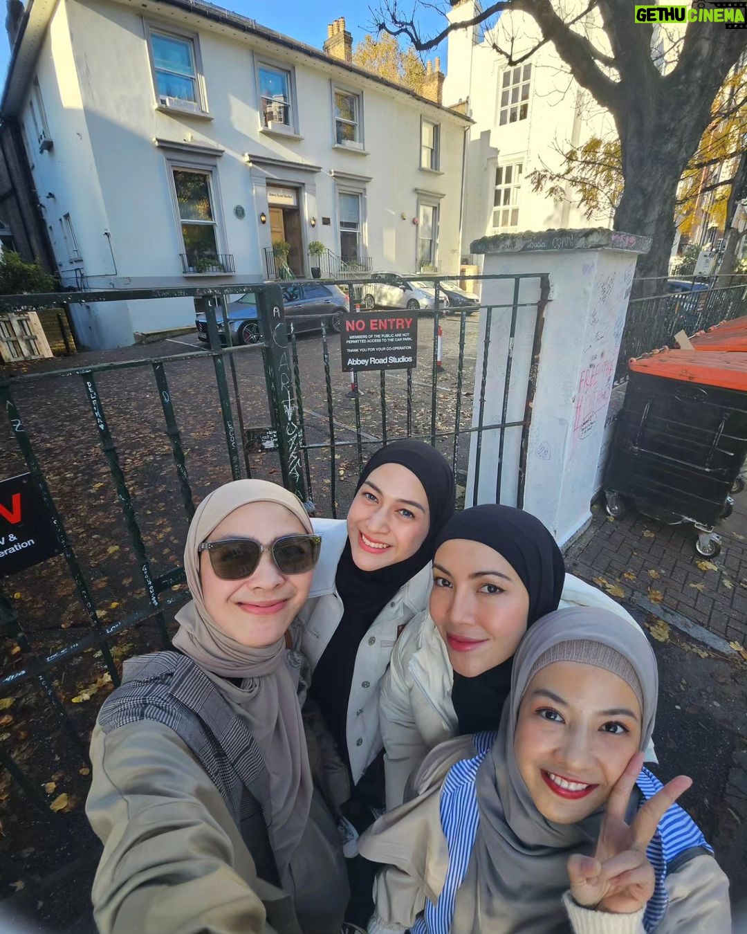 Dian Ayu Instagram - London #day2 ❤️ Abbey Road Studios