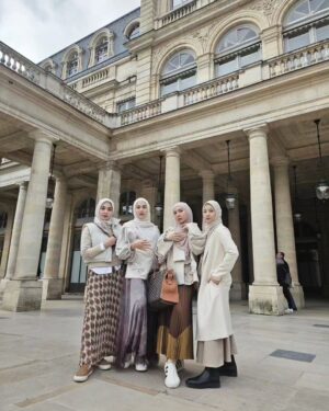 Dian Ayu Instagram - ketika kami di Paris ❤️
29.10.23 - 1.11.23