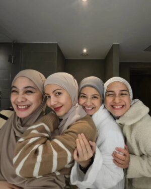 Dian Ayu Instagram - ketika kami di Paris ❤️
29.10.23 - 1.11.23