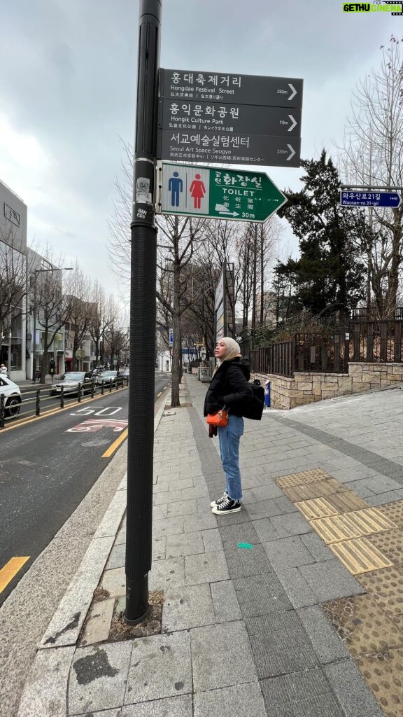 Dian Ayu Instagram - Sebuahh pesan mendalam dari ahjumma dan ahjussi 🫰🏻 Seoul, South Korea