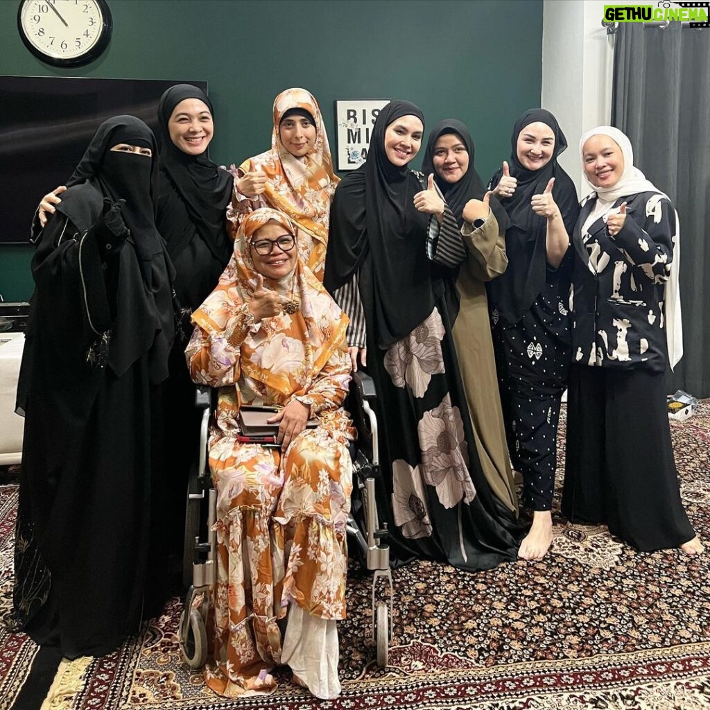 Dian Ayu Instagram - An intimate session and deep talk with ustadzah @duniashuaib from Dallas, Texas, America.. thank you so much masyaallaahh 🤍