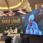 Dian Ayu Instagram - masyaallaahh tabbarakallah 20 agustus 2023 diberi kesempatan untuk memperdalam ilmu dari guru Habib Umar yang biasanyaa hanya nonton youtube nya ajaa.. Barakallahhh ukhtiii @ratu_anandita atas ajakannyaaa .. insyaallahh Allahh ganti pahala yaaa sayaang 🤍