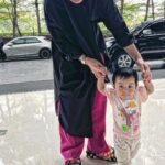Dian Ayu Instagram - Memasuki waktu nyeri punggung / nyeuri tonggong / boyok’en / back pain dan kawan kawan 😮‍💨🥲 Semangaattt terutama untuk ibu ibj menuju 40 tahun seperti akohhhh 🤣 . #BulanBelajarJalan #13monthsold