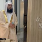 Dian Ayu Instagram - فَتَعَالَى اللَّهُ الْمَلِكُ الْحَقُّ ۗ وَلَا تَعْجَلْ بِالْقُرْآنِ مِنْ قَبْلِ أَنْ يُقْضَىٰ إِلَيْكَ وَحْيُهُ ۖ وَقُلْ رَبِّ زِدْنِي عِلْمًا Maka Maha Tinggi Allah Raja Yang sebenar-benarnya, dan janganlah kamu tergesa-gesa membaca Al qur'an sebelum disempurnakan mewahyukannya kepadamu, dan katakanlah: "Ya Tuhanku, tambahkanlah kepadaku ilmu pengetahuan". Q.S. Taa Haa (20) ayat 114 Masyaallaahh tabarakallaahh terima kasih banyak kesempatannyaa @thestrongminorproject 🤍 #muftimenk #muftiismailmenk