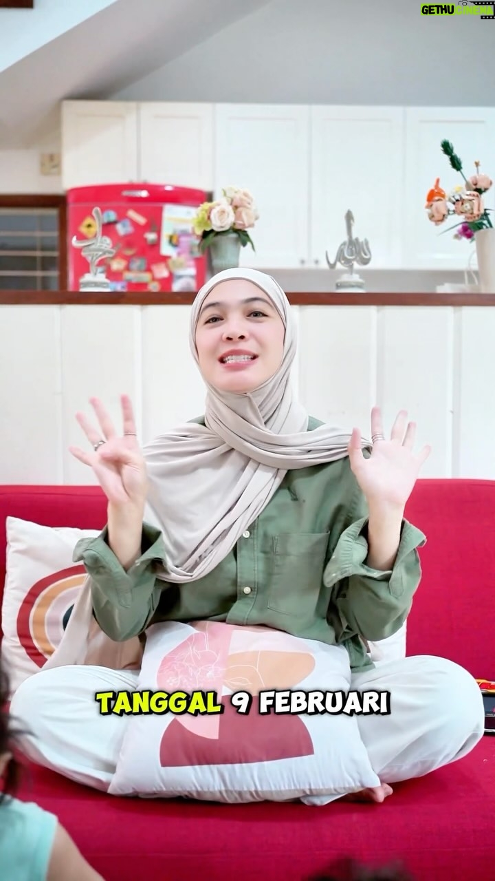 Dian Ayu Instagram - PENGUMUMANN EXOL!! Catettt yaaa tanggal dan jam nyaaa.. Jangan sampee kelewataaan 🤍 (Bloopers diawal adalah sebuah perjuangan mamak punya bayi mau bikin videoo 😮💨😮💨😮💨😝😝😝)