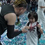 Dian Ayu Instagram - Mereka yang teriakannya paling kenceng! Mereka yang pertama dicari pas pertama masuk lapangan! Mereka yang dicari pas setiap serve atau pas kebetulan bikin poin! . . Terimakasih ❤️ Keluarga Sederhana