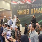 Dian Ayu Instagram - masyaallaahh tabbarakallah 20 agustus 2023 diberi kesempatan untuk memperdalam ilmu dari guru Habib Umar yang biasanyaa hanya nonton youtube nya ajaa.. Barakallahhh ukhtiii @ratu_anandita atas ajakannyaaa .. insyaallahh Allahh ganti pahala yaaa sayaang 🤍