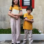 Dian Ayu Instagram - kelas 5 SD dan 1 SD.. tapi masih ada yang baru 1 tahunn umurnyaa.. umur umi abi udah 37 tahun.. yukkk ahhh biiiii @omeshomesh sehattt buat merekaaa 🥲😍 #TheAnandayu