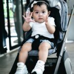 Dian Ayu Instagram - Selamat bulan Juniii om dan tanteee 🤍 Bulan depan ada yang mau setahun nihh umurnyaaa.. aduduhhh cepet cepet amaat sihh adekkk 😘 📸 @abadiinsan