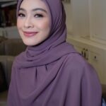 Dian Ayu Instagram - Umikkkk yuk kapan motoran bareng 😜 Kak @dianayulestari si paling lawak, cantik cieeee, sukak deh sama style kamuuu, sering bgt liatin post nya, apalagi kalau udah naik motor, cantik, kerennnn, pokok nya menyalaaaaaa umikkkkkk 😆😘🫶🏻 Nice to Meet you kakkkkk @dianayulestari 🤍 Jakarta, Indonesia