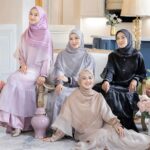 Dian Ayu Instagram - 💜💜💜💜💜💜💜💜💜 Rama Dress ini gemasshhhh sekaliiii, teman teman suka warna apaaaa?????!! Jgn lupa sudah bisa diorder yah @alurcerita 🌟☘️ Ishbir collection edisi special #AlurCerita6Langkah Makeup by @victoria_makeupatelier 💄 Photo by @dierabachir 📷 Properties and venue @lifetime.design