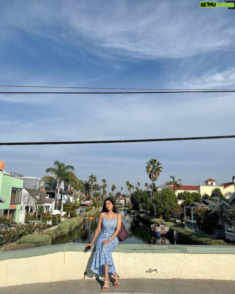 Digangana Suryavanshi Instagram - ❤️ Styled by @Rimadidthat Outfit @ZlaataFashion Footwear @shopgnist #santamonica #santamonicapier #venicecanals #la Santa Monica, California