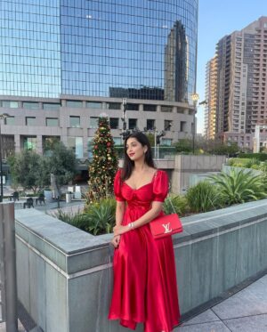 Digangana Suryavanshi Instagram - Merry Christmas ❤️ 

Outfit: @kamli_fashion

Heels @shopgnist x @Rimadidthat