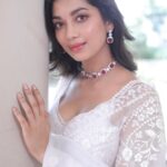 Digangana Suryavanshi Instagram - Plain simple truth against a million well thought lies ❤️ - #diganganasuryavanshi Photographer - @portraitdeewana Makeup & Hair - @makeoverbysejalthakkar Outfit - @miraya_by_pooja_khosla Jewellery - @sejalcreation23 Team - @greenlight__media