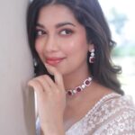 Digangana Suryavanshi Instagram - Plain simple truth against a million well thought lies ❤️ - #diganganasuryavanshi Photographer - @portraitdeewana Makeup & Hair - @makeoverbysejalthakkar Outfit - @miraya_by_pooja_khosla Jewellery - @sejalcreation23 Team - @greenlight__media