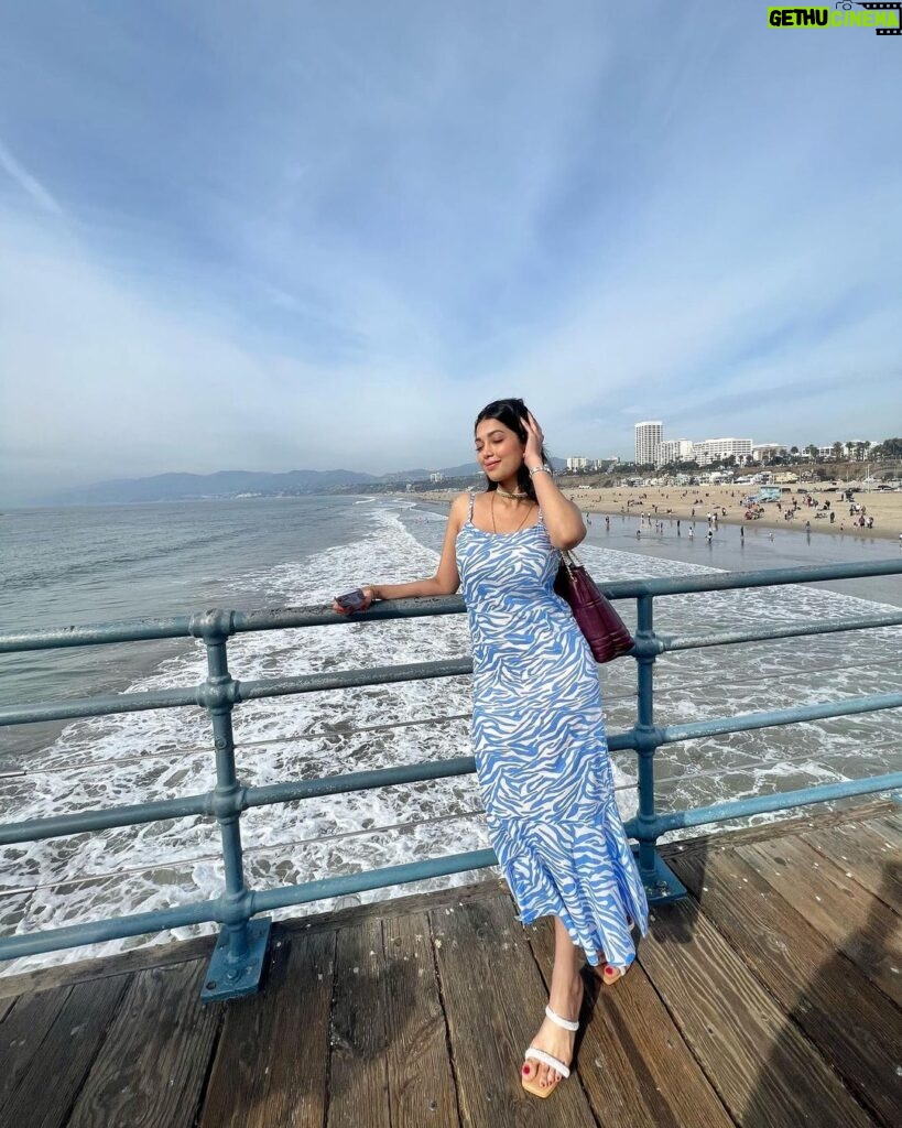 Digangana Suryavanshi Instagram - ❤️ Styled by @Rimadidthat Outfit @ZlaataFashion Footwear @shopgnist #santamonica #santamonicapier #venicecanals #la Santa Monica, California
