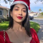 Digangana Suryavanshi Instagram - Merry Christmas ❤️ Outfit: @kamli_fashion Heels @shopgnist x @Rimadidthat Angels Flight Railway