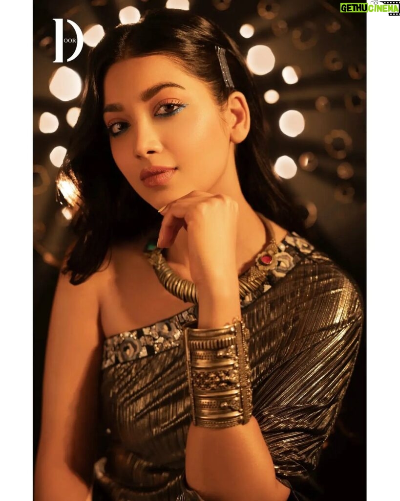 Digangana Suryavanshi Instagram - Delighted to feature the captivating @diganganasuryavanshi on the cover of our March edition of Door Magazine. It's a rare encounter to witness someone embrace their work with such childlike exuberance and unwavering passion. During our photoshoot, she shared her journey, having arrived straight from Somnath, Gujarat,where she traveled with her parents to pay homage at a temple on the occasion of Mahashivratri, reflecting her deep-rooted spiritual connection and enriching her multifaceted persona. Interestingly, even though she had barely caught a wink of sleep, what truly impressed us was this refreshing energy she brought to the shoot. "I was happier on the sets than school. I'd go to school because it was important but I'd feel more content on sets" says Digangana, who's lovingly called Princess by her fans. Join us as she graces our cover, emanating regal elegance and queenly allure! Featured @diganganasuryavanshi Photographer & Creative Director @dhruv_vohraphotography Fashion Director - @jennet_david_william Makeup artist @makeup_by_nainaa Hair stylist @amehra16 Stylist @yyashvilakhani Assistant Stylist @princyypatell_ Assistant photographer @b.runphotography Post production - @radicalworld99 Artist management - @greenlight__media @anjalivuduta Outfit @virinareddylabel Jewellery @riwaiyat_official #thedoormagazine #diganganasuryavanshi #digitalart #fashion #magazine #mumbai Black Frames Studios