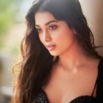 Digangana Suryavanshi Instagram - ❤️ Photographer - @mirajverma_photography Make up & Hair - @nikitas_bridal_studio Outfit - @dvfashionstudio Team - @greenlight__media