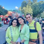 Digangana Suryavanshi Instagram - A Dreamy Disneyland Day⭐️ Styled by @Rimadidthat Outfit @ekastories.store Disneyland Park,California