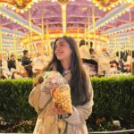 Digangana Suryavanshi Instagram - A Dreamy Disneyland Day⭐️ Styled by @Rimadidthat Outfit @ekastories.store Disneyland Park,California