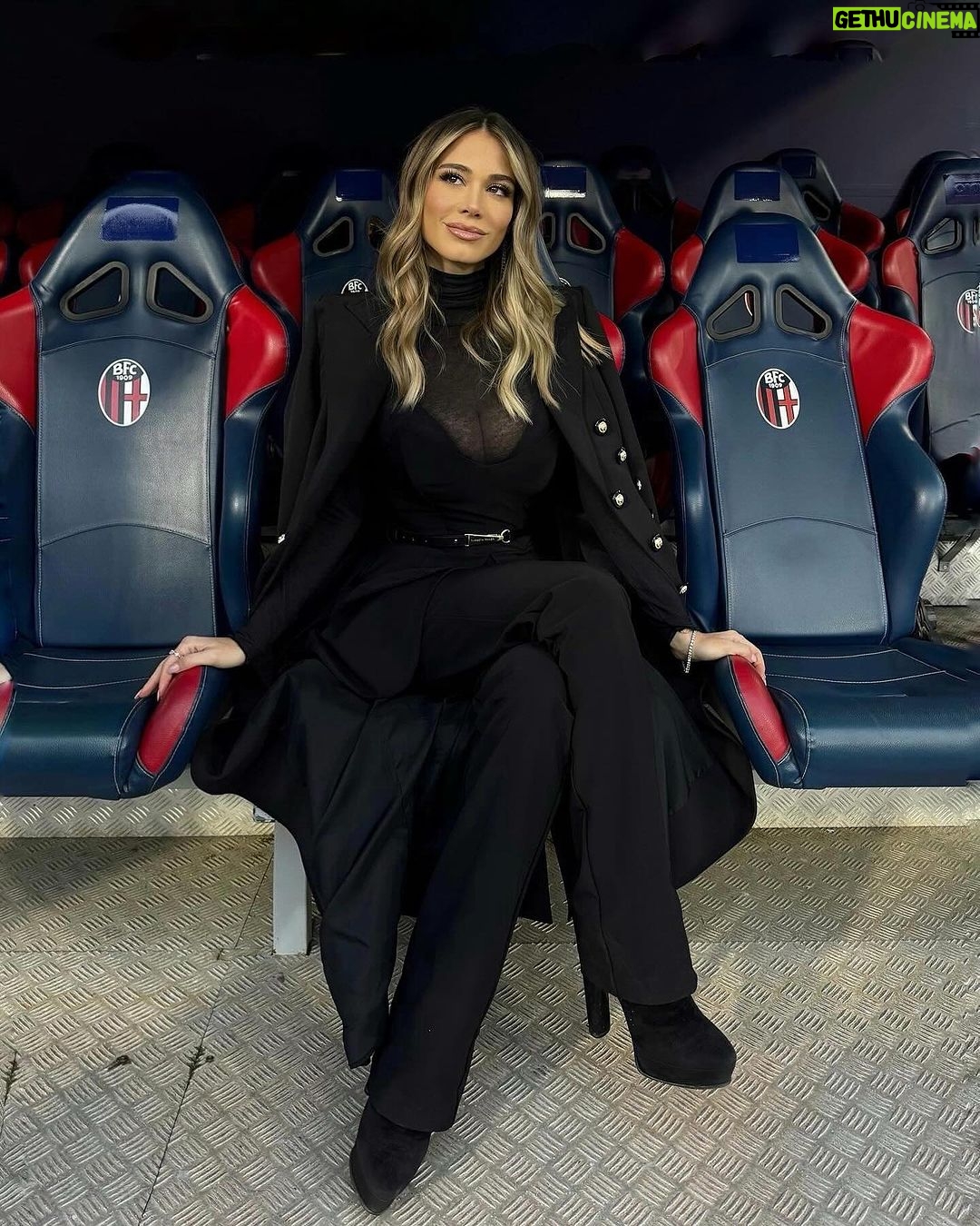 Diletta Leotta Instagram - Saturday highlights Stadio Dall'Ara - Bologna