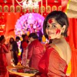 Ditipriya Roy Instagram - আবার এক বছরের অপেক্ষা……. . . . | শুভ বিজয়া | 🙏🏻♥️ . . . . . . . . #bijoya #durgapuja #celebration #sindurkhela #2023 #novotel #kolkata #mood #love #posing #candid #maa #waiting #oneyear #style #fashion #saree #shorthair #bengali #festival #traditional #ethnicity #lookbook #instagram #instalike #instadaily #instagood #insta Novotel Kolkata Hotel And Residences