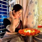 Ditipriya Roy Instagram - Let there be light 🪔✨ . . . . . . Happy Diwali ❤️ . . . . . 📷 Maa . . . . . . #diwali #diwali2023 #diwalivibes #sunday #lookbook #lahenga #home #decoration #lights #diya #mood #jewellery #nomakeuplook #fashion #posing #love #peace #happysoul #instamood #instadaily #instafashion #instagood #instalike