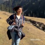 Ditipriya Roy Instagram - That's what you call natural beauty 😍 @roy_ditipriya #vacation #kashmir #winter Sonamarg - Kashmir
