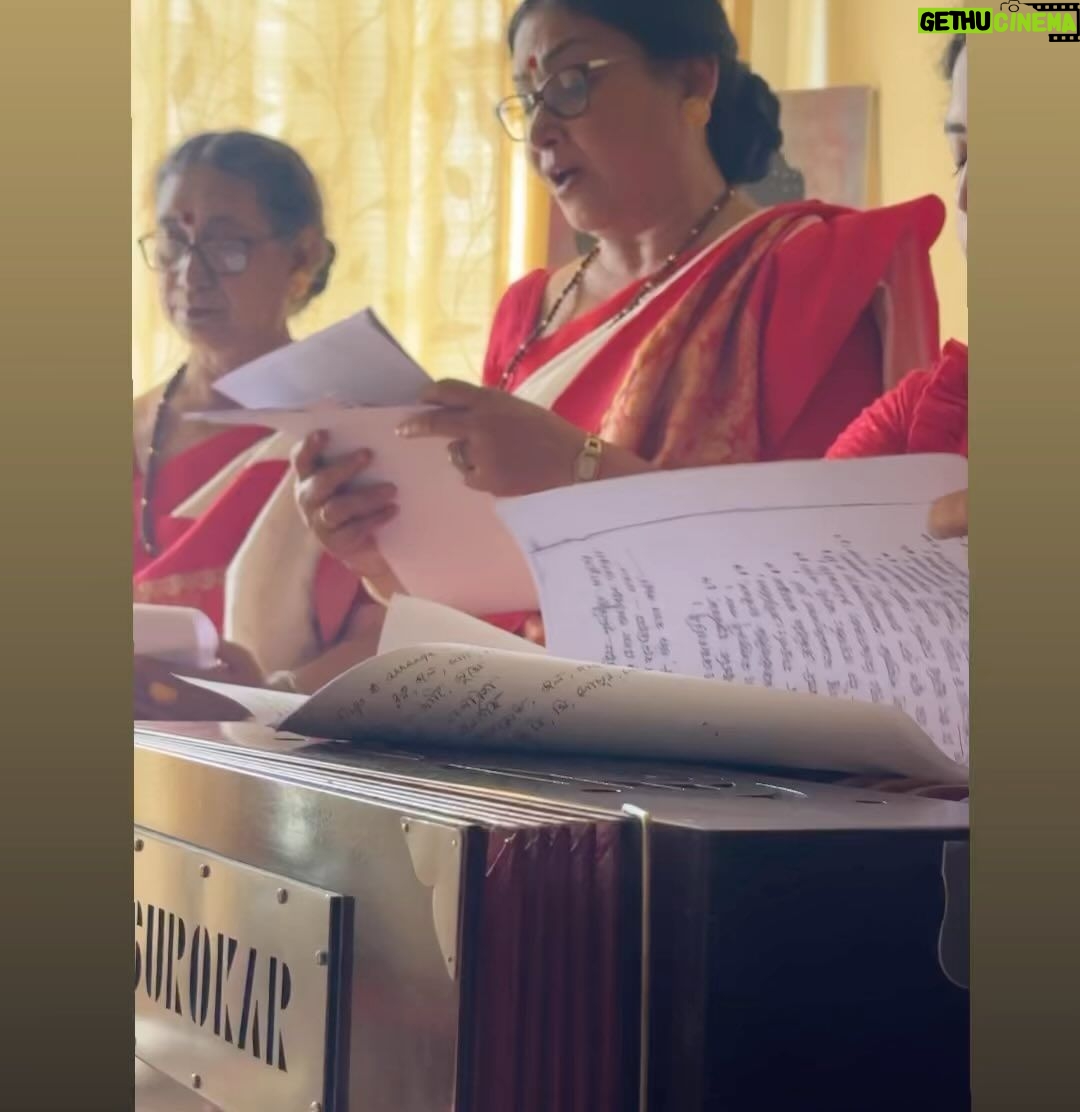 Ditipriya Roy Instagram - WHAT A MAGNIFICENT DAY IT WAS!!! I grew up watching my Pipi (my Aunt) offering prayers to the Goddess during the pujas. Her intonation while chanting the mantras used to give us goosebumps. Even today, I recall the positivity of that spiritual aura created by Pipi with her hymns. Whether the prayers were offered by a male or a female priest, it never made a difference in my mind. It has always been the same for me. In 2011, Pipi left us. Since then, I could never quite capture that same feeling until today when I had the opportunity to witness Dr. Nandini Bhowmick and her team Shubhamastu enchanting the powerful mantras before Goddess Durga. Today, we not only offered prayers to Maa Durga but also were enlightened by her power as women. What could be a better way to start Durga Puja? দেবীদের সঙ্গে দেবীপক্ষের সূচনা 🙏🏻♥️