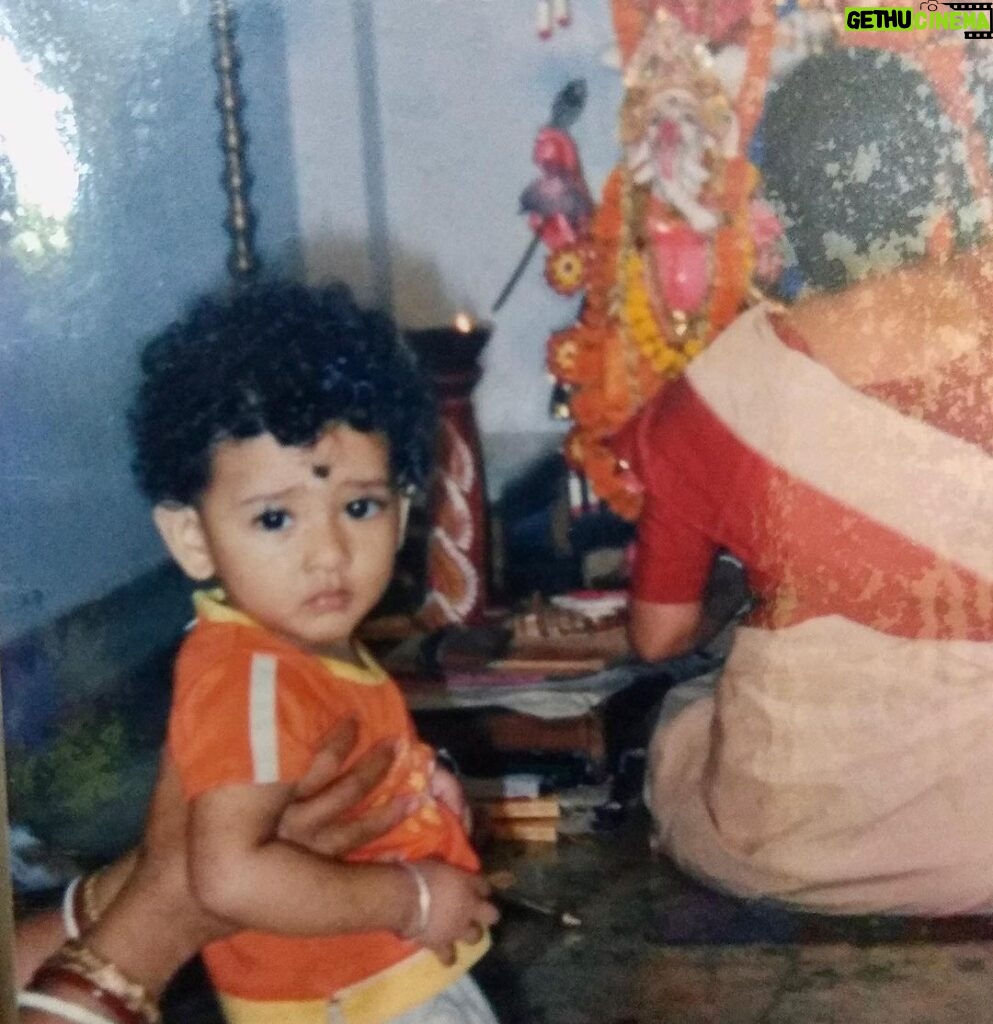 Ditipriya Roy Instagram - WHAT A MAGNIFICENT DAY IT WAS!!! I grew up watching my Pipi (my Aunt) offering prayers to the Goddess during the pujas. Her intonation while chanting the mantras used to give us goosebumps. Even today, I recall the positivity of that spiritual aura created by Pipi with her hymns. Whether the prayers were offered by a male or a female priest, it never made a difference in my mind. It has always been the same for me. In 2011, Pipi left us. Since then, I could never quite capture that same feeling until today when I had the opportunity to witness Dr. Nandini Bhowmick and her team Shubhamastu enchanting the powerful mantras before Goddess Durga. Today, we not only offered prayers to Maa Durga but also were enlightened by her power as women. What could be a better way to start Durga Puja? দেবীদের সঙ্গে দেবীপক্ষের সূচনা 🙏🏻♥️