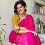 Ditipriya Roy Instagram - | দেবীপক্ষের সূচনা | 🙏🏻🩷 . . . . . . . . . . . 📷 মা . . . . #monday #mondayvibes #moods #pink #pujo #lookbook #ethnic #traditional #silver #positivity #peace #smile #loveyourself #instadaily #instafashion #instalove