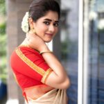 Ditipriya Roy Instagram - । শুভ শারদীয়া । ❤️🙏🏻 . . . . . . . . 📷 @a_fine_photographer @sourav3934 . . . . #saturday #saturdayvibes #saree #bengalilook #tradition #traditional #lookbok #pujo #mood #sarodiya #mahalaya #pujovibes #fashion #love #instafashion #instalike #instadaily