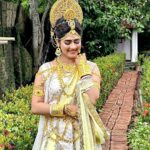 Ditipriya Roy Instagram - দেখুন নবপত্রিকায়ে দেবীবরণ , কাল ঠিক ভোর ৫ টায়ে জি বাংলায়……. . . . . . . . #mahalaya #devi #parvati #mahalakshmi #mahasaraswati #mahakali #lookbook #goddess #behindthescenes #positivity #instadaily #instamood #instalove