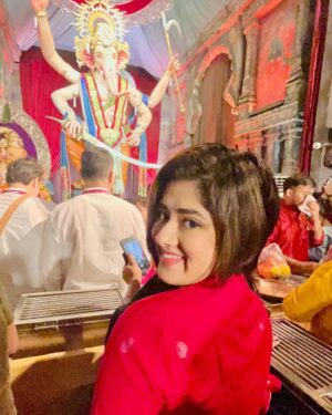 Ditipriya Roy Instagram - । শুভ গণেশ চতুর্থী । 🙏🏻❤️
.
.
.
.
.
.
.
.
.
. 📷 @abhijitdey2809 
.
.
.
. #mumbai #siddhivinayak #temple #ganesh #ganeshchaturthi #lookbook #mood #dayout #festive #festiveseason #festivevibes #instadaily #instamood #instalike