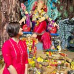 Ditipriya Roy Instagram - । শুভ গণেশ চতুর্থী । 🙏🏻❤️ . . . . . . . . . . 📷 @abhijitdey2809 . . . . #mumbai #siddhivinayak #temple #ganesh #ganeshchaturthi #lookbook #mood #dayout #festive #festiveseason #festivevibes #instadaily #instamood #instalike Mumbai, Maharashtra