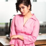 Ditipriya Roy Instagram – Not your Barbie girl,
I’m living in my own worldβ¦..π
.
.
.
.
. π· @sourav3934
. π @rajdeeptuya_official
. π @_nandy_009
. π @talentwala.in
. @novotelkolkata
.
.
.
. #tuesday #mood #pink #barbie #lookbook #pinkeyeshadow #love #positivity #vibes #shorthair #dress #posing #instadaily #instafashion #instalike #instamood Novotel Kolkata- Hotel & Residence