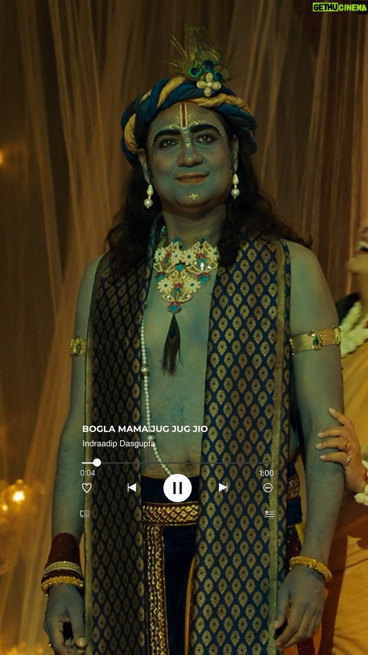 Ditipriya Roy Instagram - বগলা নিরুদ্দেশ 😐 #BoglaMamaJugJugJio by @debayanbanerjeeofficial out now on @svfsocial | Film releasing on 24th November. @indraadeep @dhrubo_banerjee_hi Rangan Chakraborty @graminstra1963 @riddhi_sen_ #RajatavaDutta @adhyaaparajita #KaushikSen #ReshmiSen @roy_ditipriya @biswanathbasuofficial @ujan.chatterjee #SVFMusic