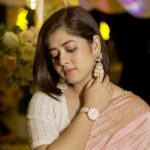 Ditipriya Roy Instagram - যারা হাজারো দুঃখ ,কষ্ট ,রাগ ,অভিমান ,ঝগড়া ,মনখারাপ কে সাথে নিয়েও প্রতিনিয়ত ভালোবাসতে শিখিয়েছে , কাল তাদের বন্ধুত্বের ২৫ তম জন্মদিনের কিছু মূহুর্ত . শুভ বিবাহবার্ষিকী ❤️ . . . . . . . . . . . . . . . #sunday #anniversary #parents #25thanniversary #celebration #family #gathering #gettogether #love #mood #happyfaces #posing #stylefashion #sundayfunday #sundayvibes #instadaily #maa #baba #lookbook #instamood #instalike #instafashion #instalove #instahome #instagram Home Sweet Home