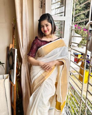 Ditipriya Roy Instagram - || শুভ বসন্তপঞ্চমী || 🙏🏻♥️
.
.
.
.
.
.
.
. 📷 @dwijitalize ♥️
.
.
. #basantpanchami #saraswati #lookbook #bengali #ethnic #saree #sareelove #shorthair #goals #love #peace #mood #fashion #style #wednesday #wednesdaywisdom #instadaily #instalike #instamood #instafashion #instamood #instalove