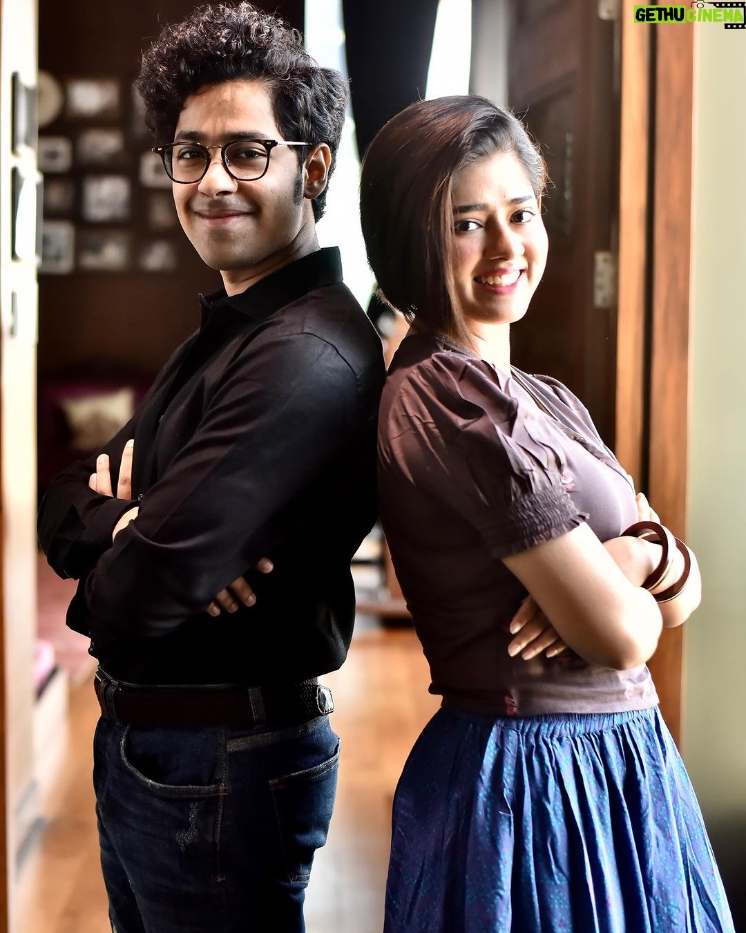 Ditipriya Roy Instagram - Dhrubo Banerjee, SVF , এবং আমাদের সকলের ছবি বগলা মামা যুগ যুগ জিও আসছে Hoichoi’তে, ৮ই মার্চ থেকে দেখা যাবে আমাদের এই মজার ছায়াছবি l @hoichoi.tv @svfsocial
