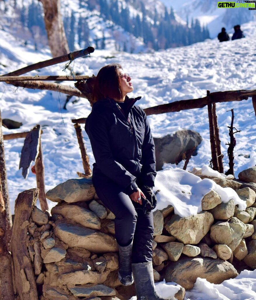 Ditipriya Roy Instagram - If you’re lost and feel alone Circumnavigate the globe All you ever have to hope for too 🌲❄️🏔️♥️ . . . . . . . . . . . . #friday #mountain #naturelovers #tour #kashmirtourism #trek #black #snow #snowflakes #shades #mood #posing #love #fashion #photo #fridayvibes #familytrip #throwback #look #instadaily #instamood #instalike #instacool #instatravel