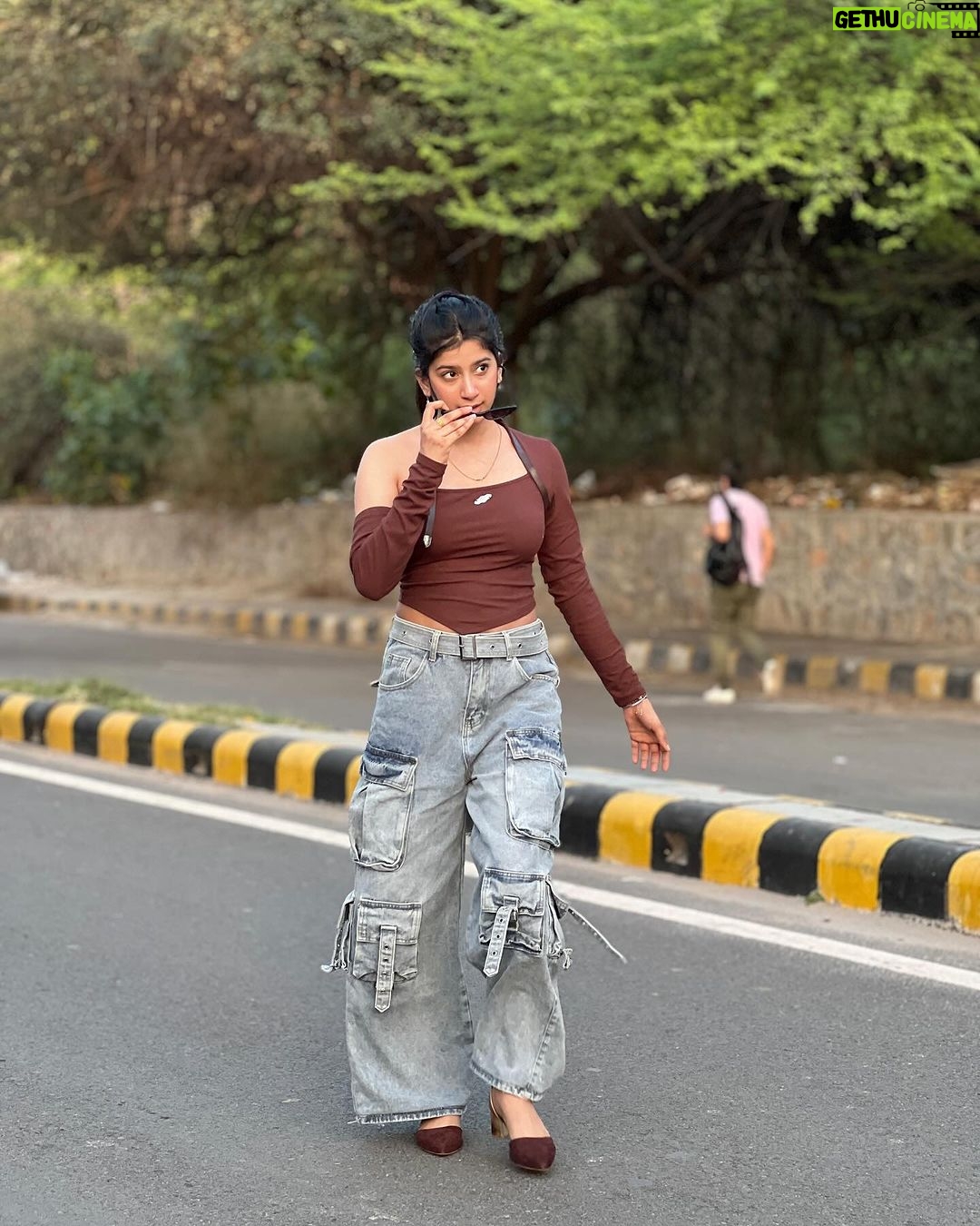 Divya Sharma - 200.9K Likes - 🤎𝘖 𝘈𝘢𝘬𝘩 𝘔𝘪𝘭𝘢𝘬𝘦 𝘋𝘪𝘭 𝘋𝘦𝘩𝘭𝘢𝘢𝘬𝘦 𝘎𝘢𝘺𝘢 𝘒𝘢𝘢𝘭𝘫𝘢 𝘒𝘢𝘢𝘵 𝘙𝘦 𝘞𝘰🤎
#divyaofficial09
#diamondsofdivya