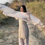 Divya Sharma Instagram – देखा हज़ारो दफ़ा आपको फिर बेकरारी कैसी है❤️🪕
#divyaofficial09 
#diamondsofdivya Palwal- The Smart City