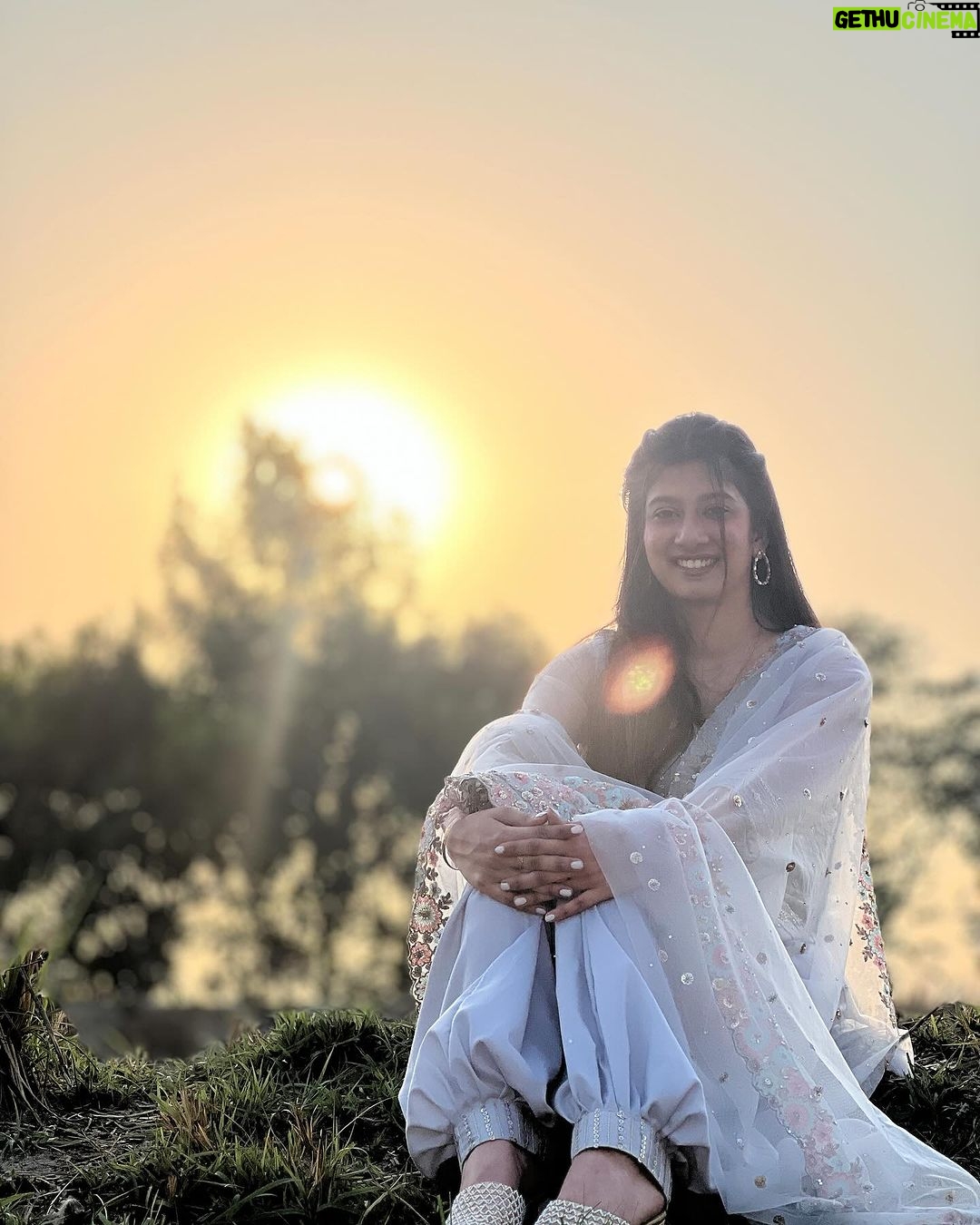 Divya Sharma - 235.9K Likes - देखा हज़ारो दफ़ा आपको फिर बेकरारी कैसी है❤️🪕
#divyaofficial09
#diamondsofdivya